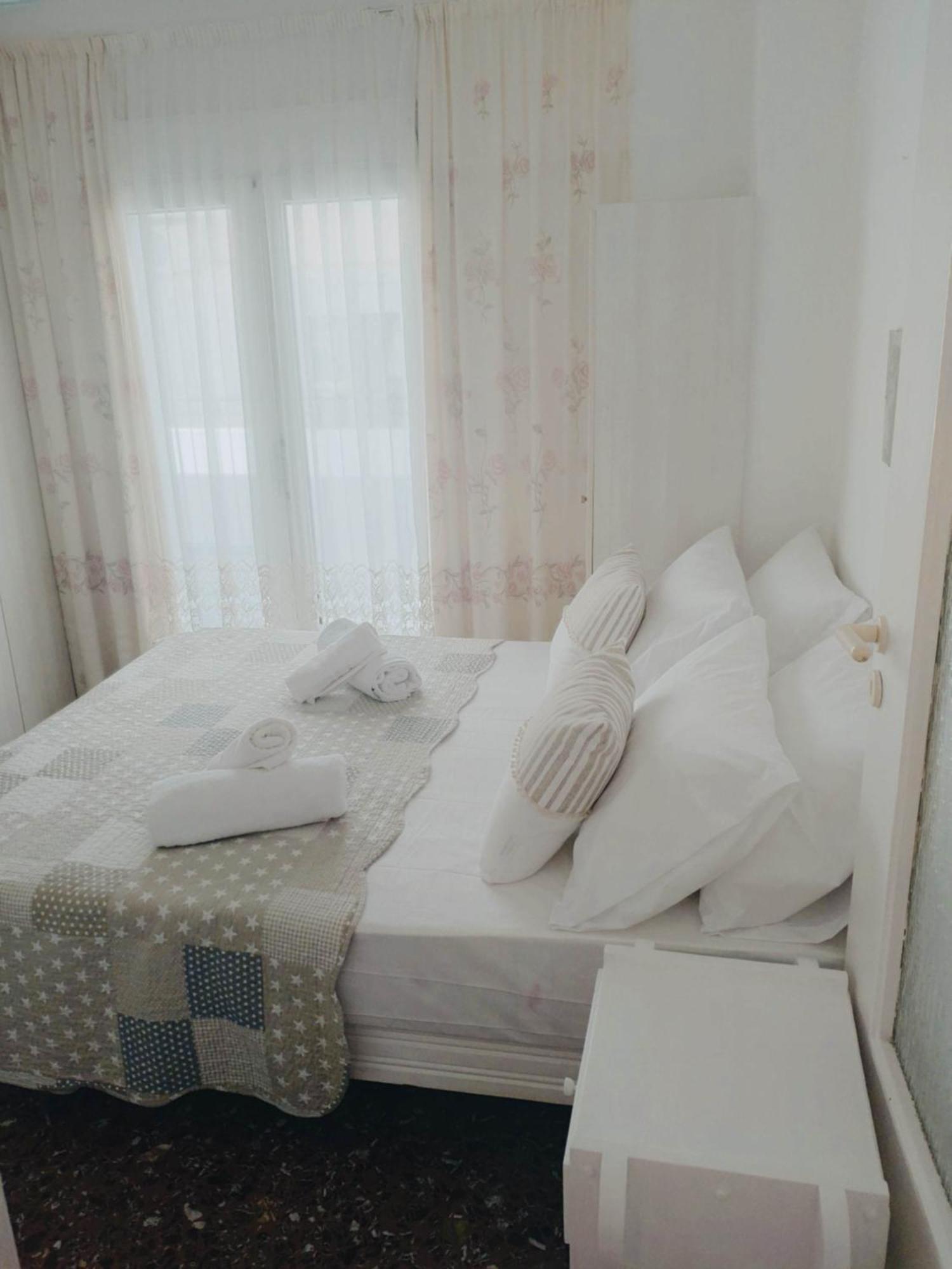 Apartment Sunny New Classic House *
