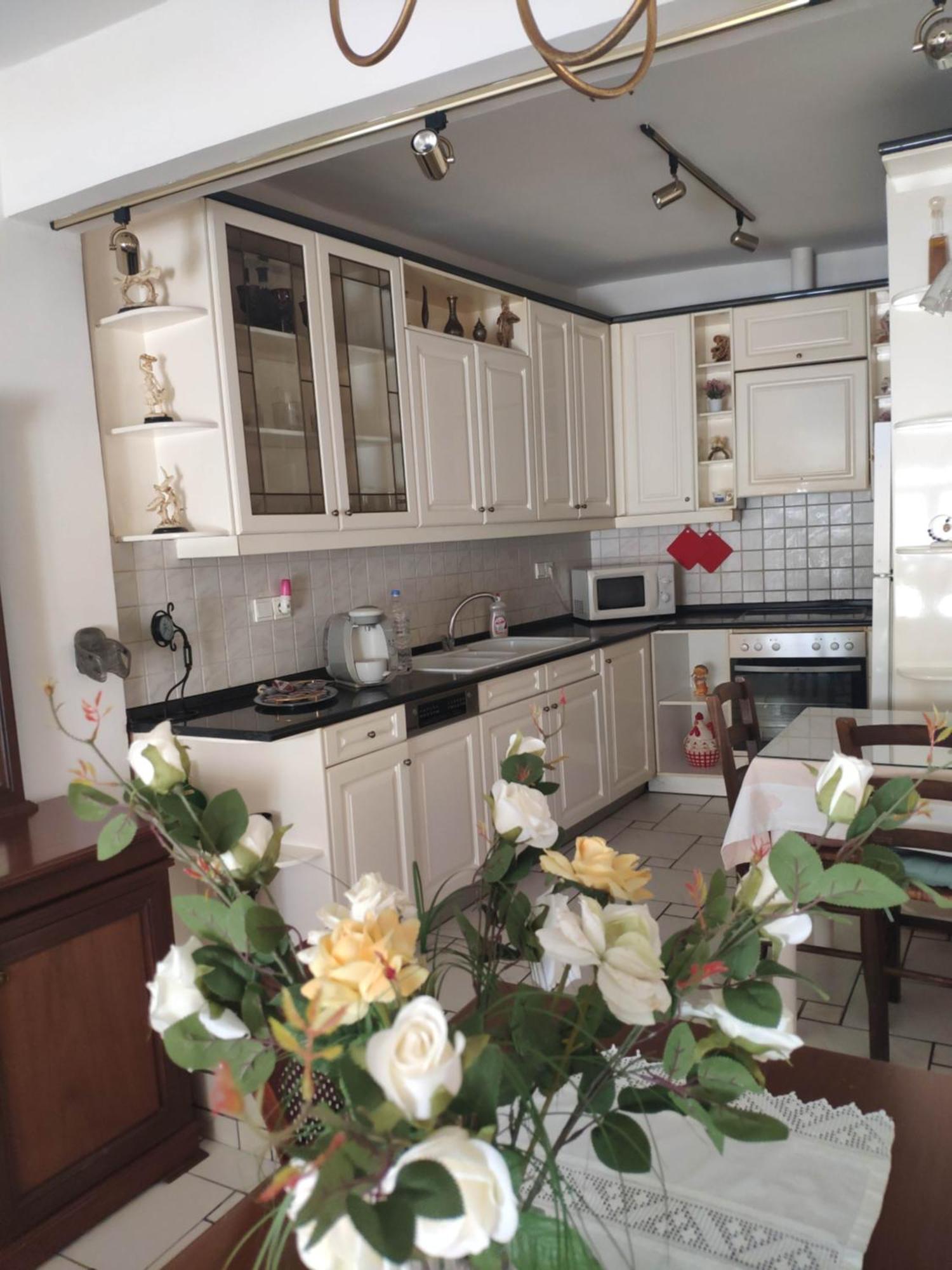 Sunny New Classic House Apartment
